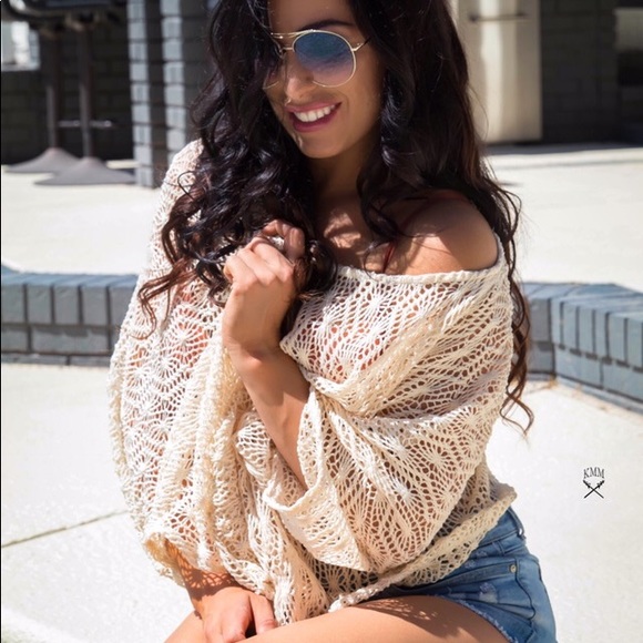 Meet your Posher, Aly - Picture 5 of 6